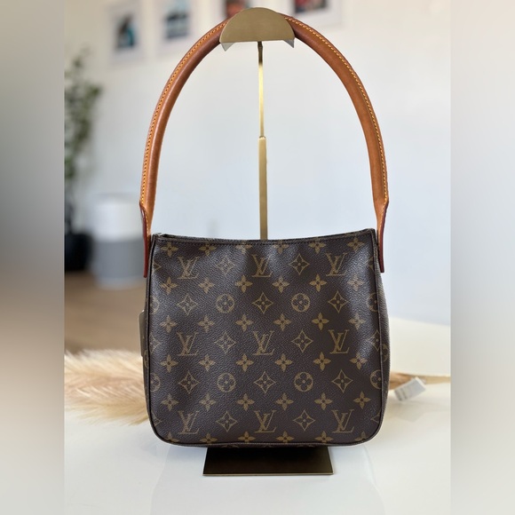 Louis Vuitton Looping MM